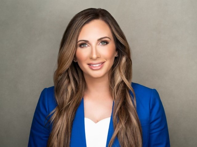 Kristin Ruiz Photo
